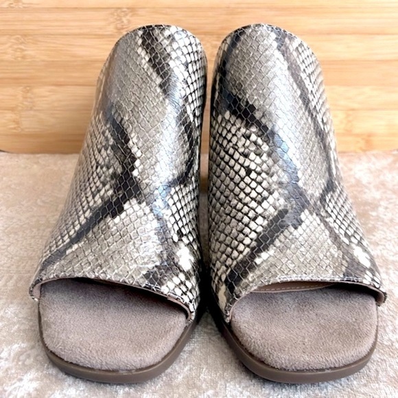 Brand New Rockport Genuine Leather Snakeskin Print Amara Slide Heeled Sandals - Picture 4 of 16